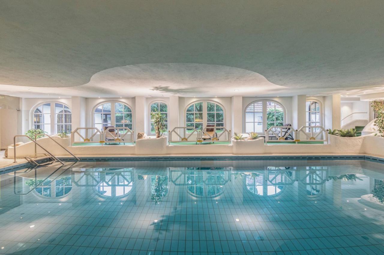 Vital Resort Muehl Bad Lauterberg Dış mekan fotoğraf The swimming pool at the hotel